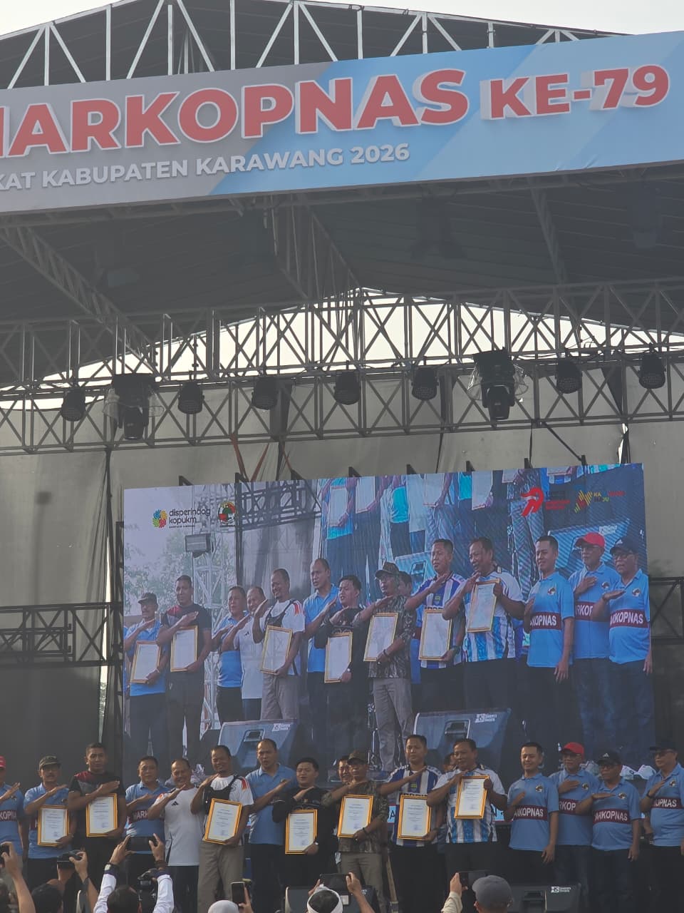 KUWPK Memerima Penghargaan Koperasi Sehat se Kabupaten Karawang
